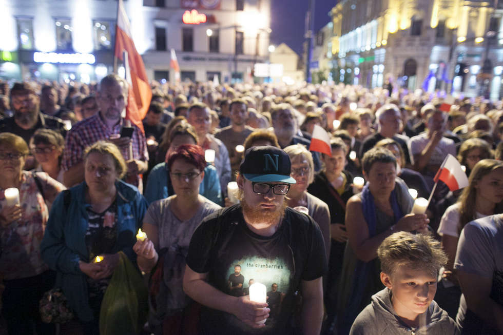  Protest przed sądem w Lublinie (zdjęcie 16) - Autor: Jacek Szydłowski