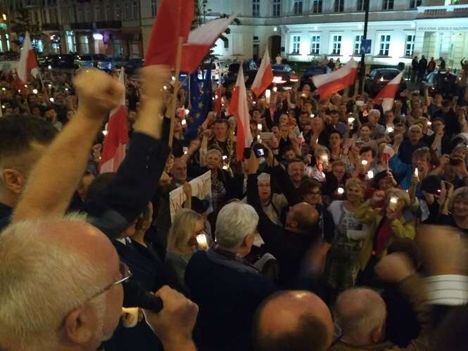 Protest w obronie sądów w Lublinie. Piątek