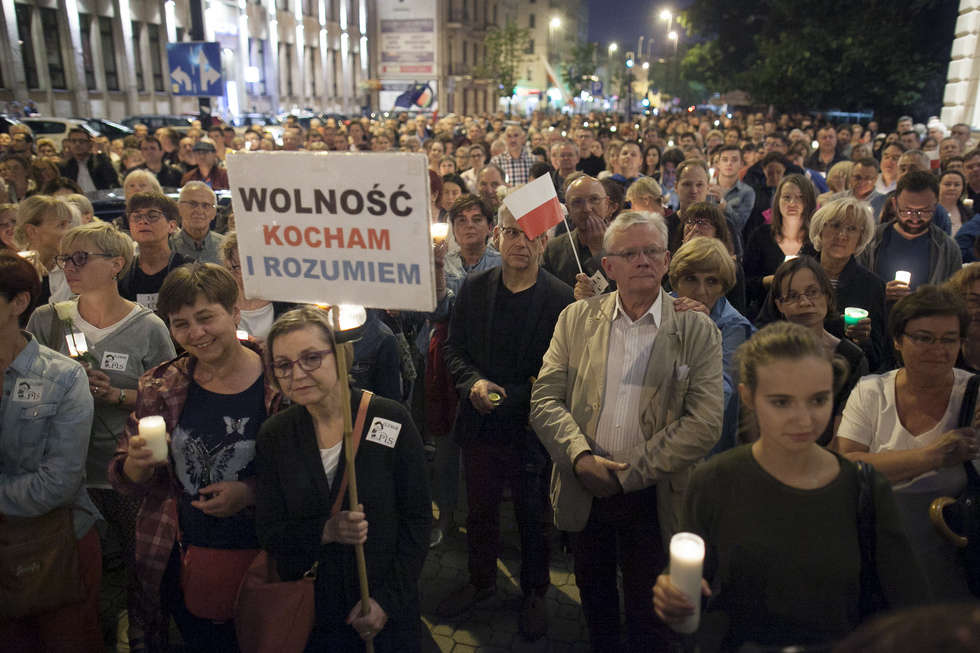 Protest w obronie sądów w Lublinie. Piątek (zdjęcie 30) - Autor: Jacek Szydłowski