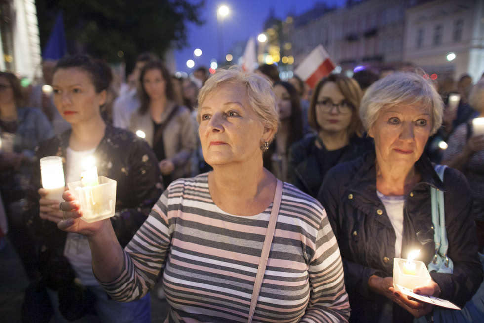  Protest w obronie sądów w Lublinie. Piątek (zdjęcie 38) - Autor: Jacek Szydłowski