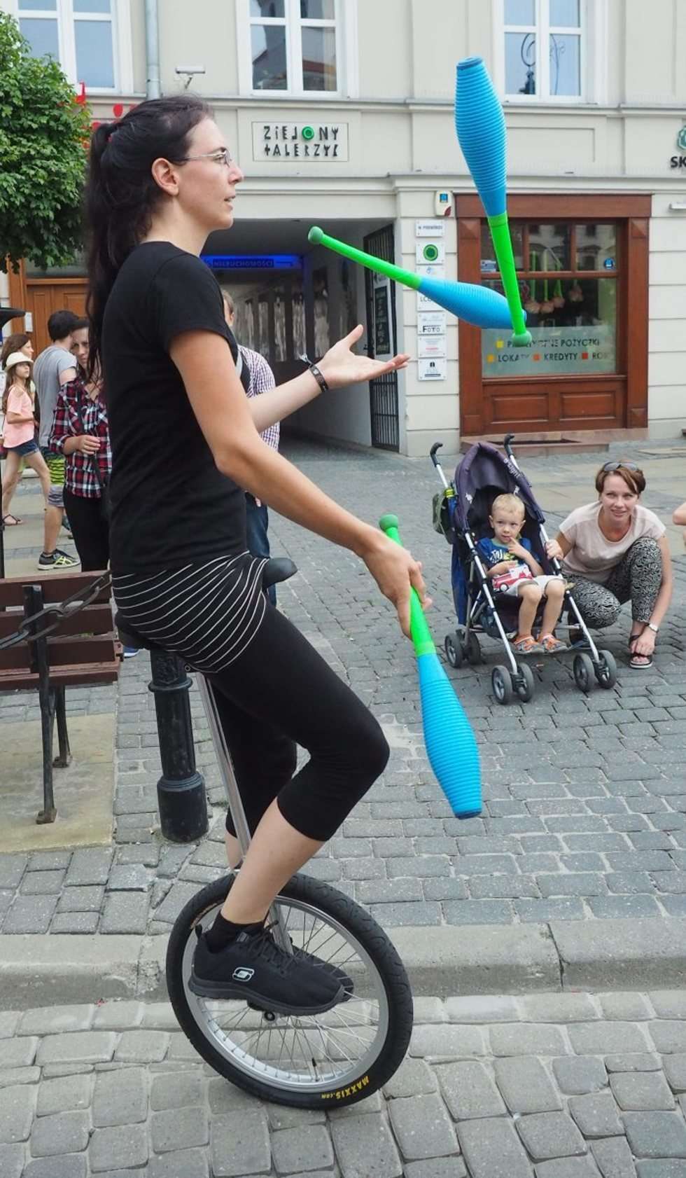   Parada Europejskiej Konwencji Żonglerskiej  (zdjęcie 21) - Autor: Maciej Kaczanowski