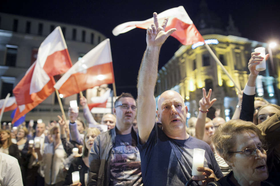  Protesty w obronie sądów. Niedziela w Lublinie (zdjęcie 9) - Autor: Jacek Szydłowski