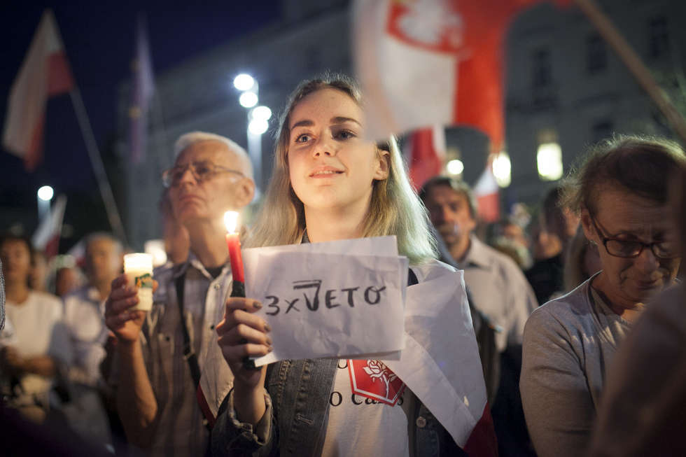  Protesty w obronie sądów. Niedziela w Lublinie (zdjęcie 12) - Autor: Jacek Szydłowski