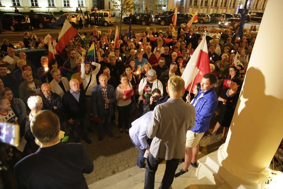  Protest przed Sądem Okręgowym w Lublinie - 25.07 (zdjęcie 3) - Autor: Łukasz Minkiewicz