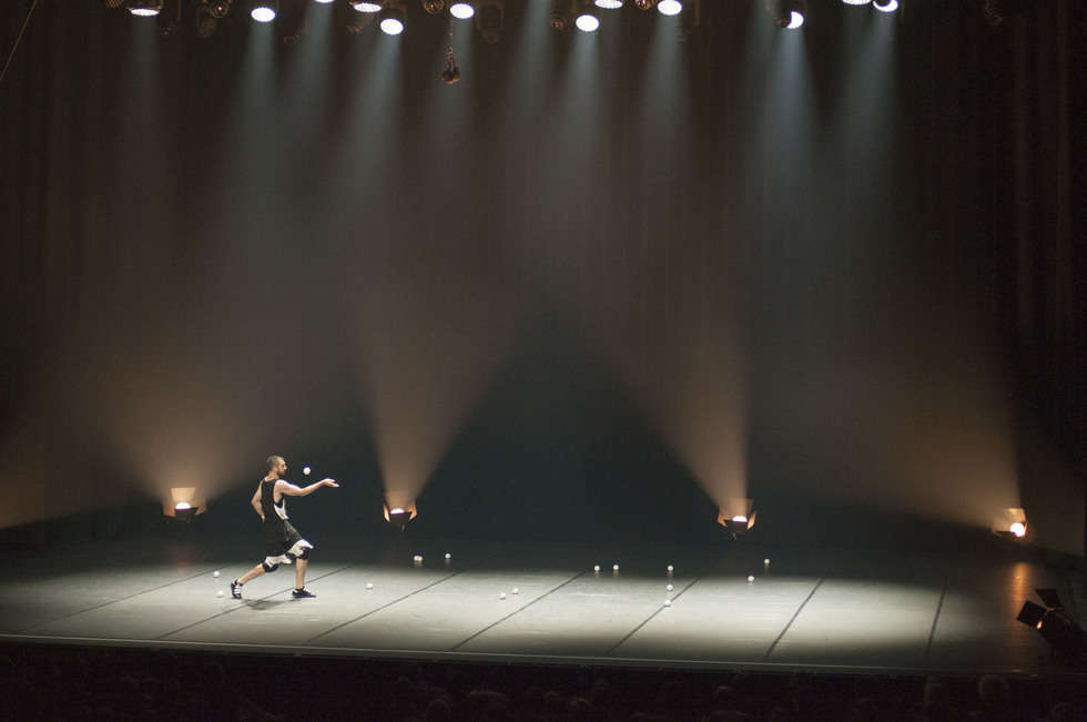 Gala Europejskiej Konwencji Żonglerskiej w CSK (zdjęcie 48) - Autor: Magda Pucek