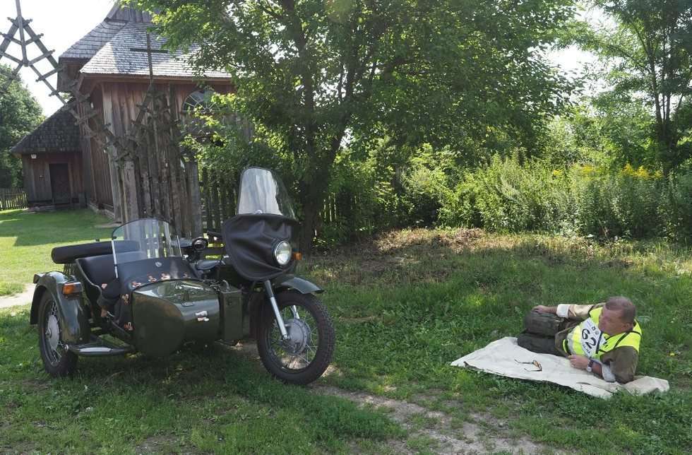  Zabytkowe motocykle w skansenie (zdjęcie 8) - Autor: Wojciech Nieśpiałowski