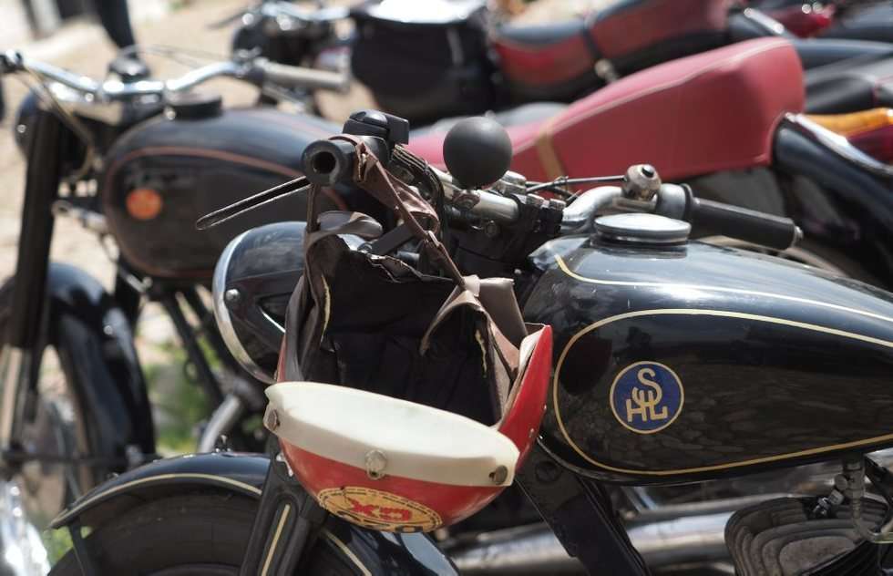  Zabytkowe motocykle w skansenie (zdjęcie 49) - Autor: Wojciech Nieśpiałowski