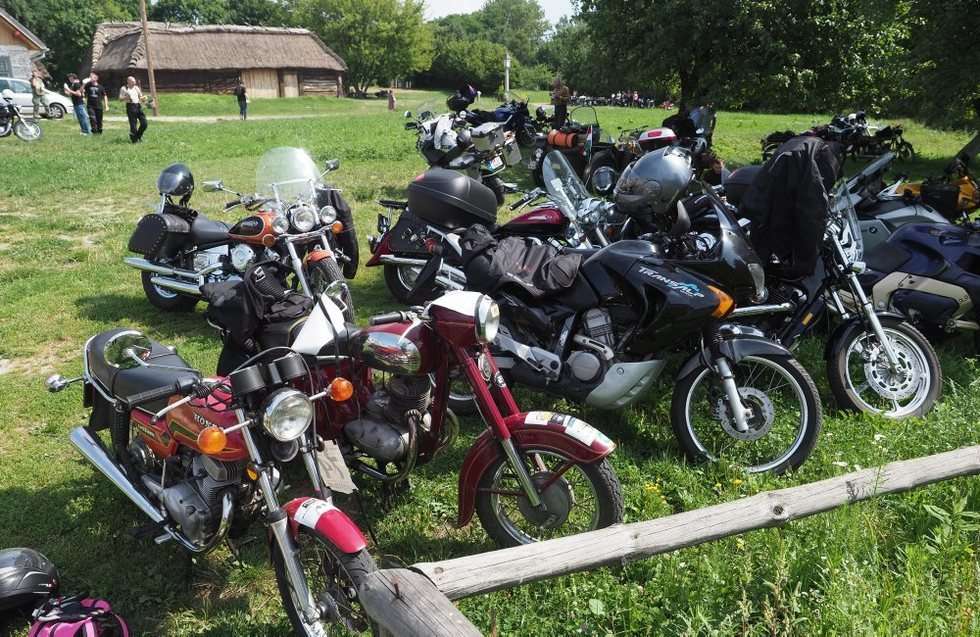  Zabytkowe motocykle w skansenie (zdjęcie 25) - Autor: Wojciech Nieśpiałowski