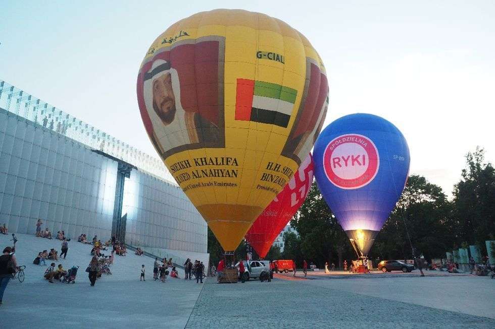  Prezentacja balonów przed lubelskim CSK (zdjęcie 6) - Autor: Maciej Kaczanowski 