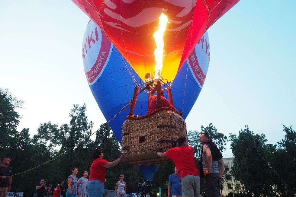  Prezentacja balonów przed lubelskim CSK (zdjęcie 7) - Autor: Maciej Kaczanowski 
