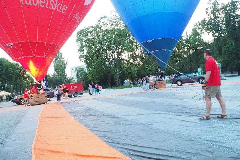  Prezentacja balonów przed lubelskim CSK (zdjęcie 3) - Autor: Maciej Kaczanowski 