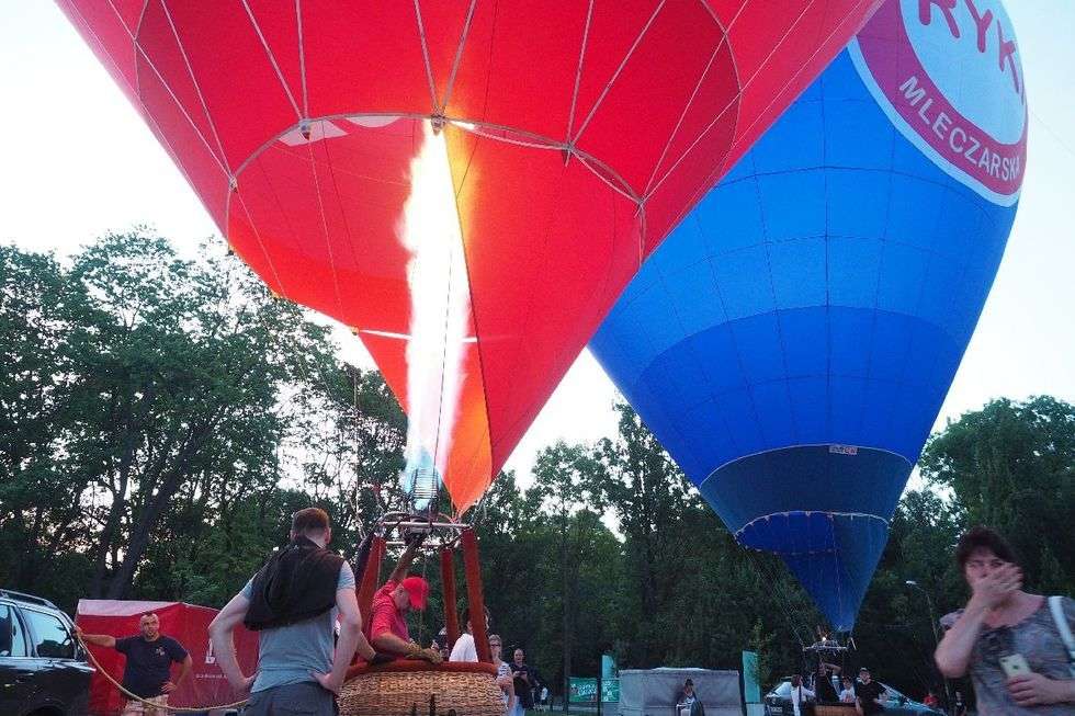 Prezentacja balonów przed lubelskim CSK (zdjęcie 8) - Autor: Maciej Kaczanowski 