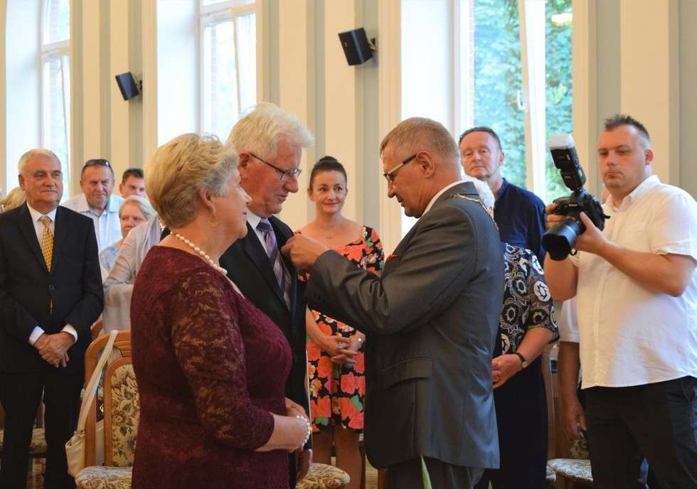  Medale dla małżeństw z gminy i miasta Puławy (zdjęcie 3) - Autor: UM Puławy