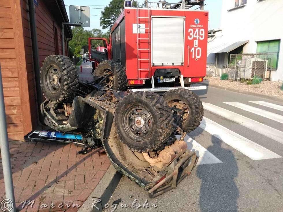  Wypadek na quadzie w Janowie Podlaskim (zdjęcie 1) - Autor: OSP KSRG Janów Podlaski
