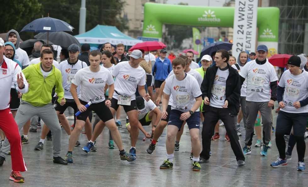  Business Run Lublin - kilkaset osób pobiegło dla Mateusza (zdjęcie 9) - Autor: Wojciech Nieśpiałowski