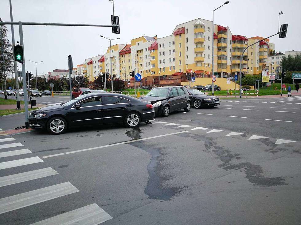  Puławy: Zderzenie samochodów na ul. Lubelskiej  - Autor: Grzegorz Szafranek
