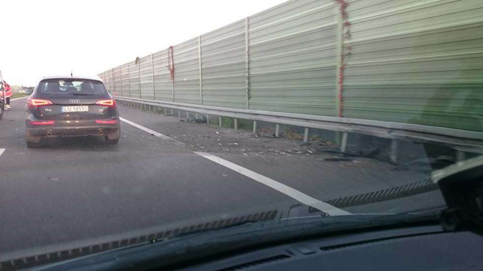 Wypadek na S17. Droga zablokowana (zdjęcie 8) - Autor: Łukasz Minkiewicz
