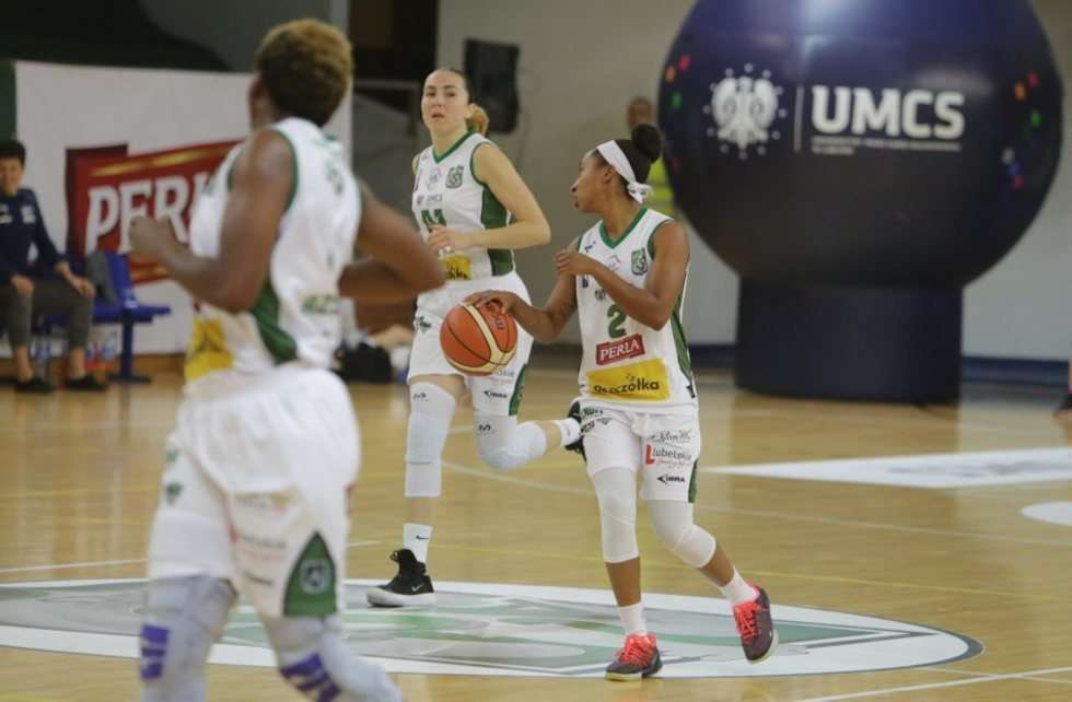  Pszczółka AZS UMCS Lublin - Basket Gdynia (zdjęcie 16) - Autor: Wojciech Nieśpiałowski