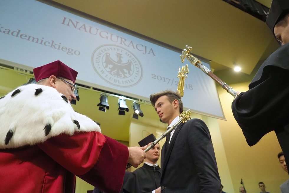  Inauguracja rouku akademickiego na Uniwersytecie Medycznym w Lublinie (zdjęcie 16) - Autor: Maciej Kaczanowski