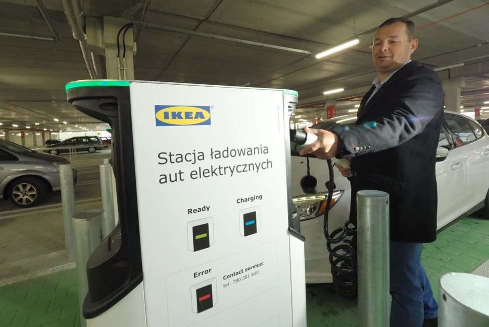  IKEA Lublin: Przekazanie do użytku bezpłatnych stacji ładowania aut elektrycznych  - Autor: Maciej Kaczanowski