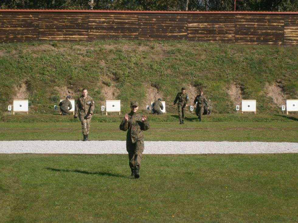  Wystrzałowe dziewczyny z „mundurówki” w Zamościu (zdjęcie 13) - Autor: LO CSM Zamość