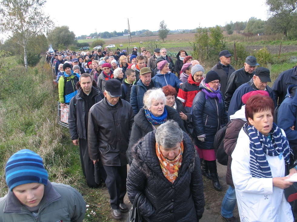  Różaniec do granic. 2 tys. wiernych w Dorohusku  (zdjęcie 2) - Autor: Jacek Barczyński