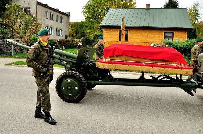 Radecznica. Uroczystości pogrzebowe żołnierzy wyklętych - Autor:  Foto Flesz Jaro Jaroslaw Jablonski