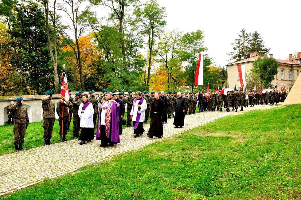  Radecznica. Uroczystości pogrzebowe żołnierzy wyklętych (zdjęcie 8) - Autor:  Foto Flesz Jaro Jaroslaw Jablonski
