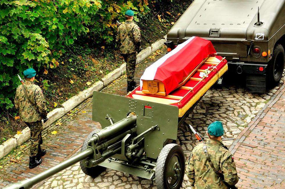  Radecznica. Uroczystości pogrzebowe żołnierzy wyklętych (zdjęcie 21) - Autor:  Foto Flesz Jaro Jaroslaw Jablonski