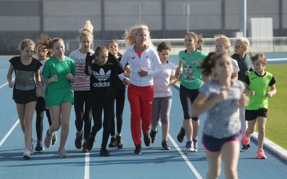  Trening lekkoatletyczny dla dzieci (zdjęcie 1) - Autor: Wojciech Nieśpiałowski