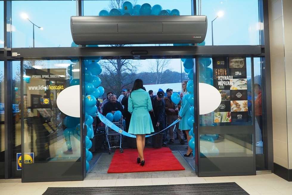  Otwarcie nowego sklepu Lidl w Lublinie (zdjęcie 54) - Autor: Wojciech Nieśpiałowski