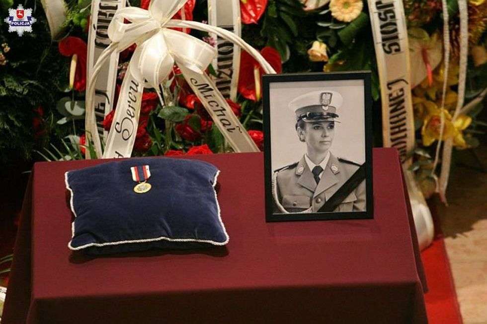  Pogrzeb policjantki, która zginęła w wypadku w Łopienniku Dolnym  - Autor: KWP Lublin