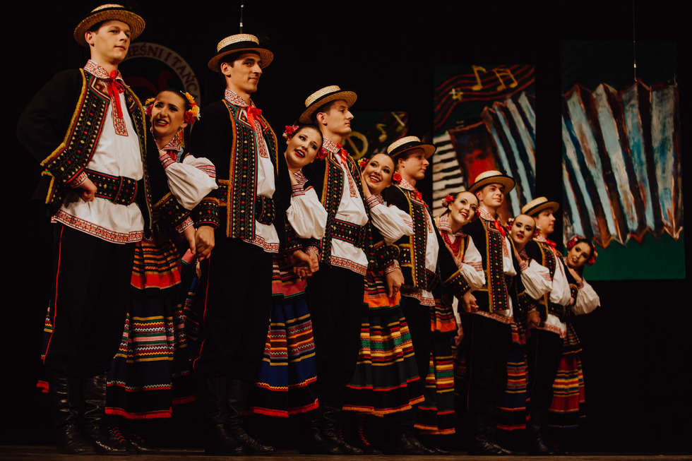  Koncert jesienny Zespołu Pieśni i Tańca Jawor (zdjęcie 49) - Autor: Bartek Wójtowicz