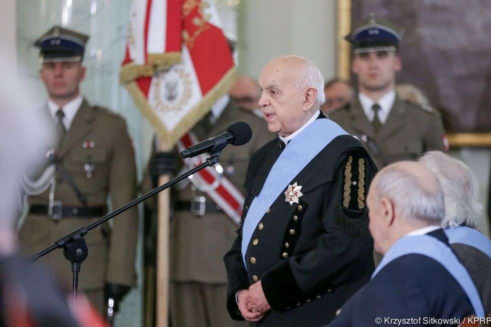  Prezydent wręczył Ordery Orła Białego i inne odznaczenia państwowe (zdjęcie 21) - Autor: Krzysztof Sitkowski / KPRP