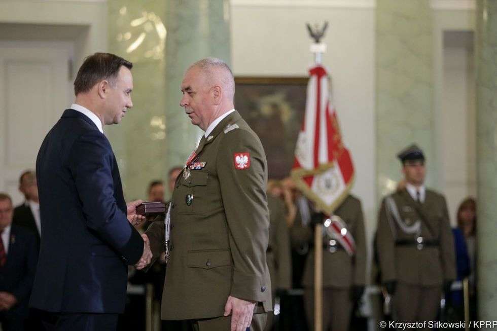  Prezydent wręczył Ordery Orła Białego i inne odznaczenia państwowe (zdjęcie 24) - Autor: Krzysztof Sitkowski / KPRP