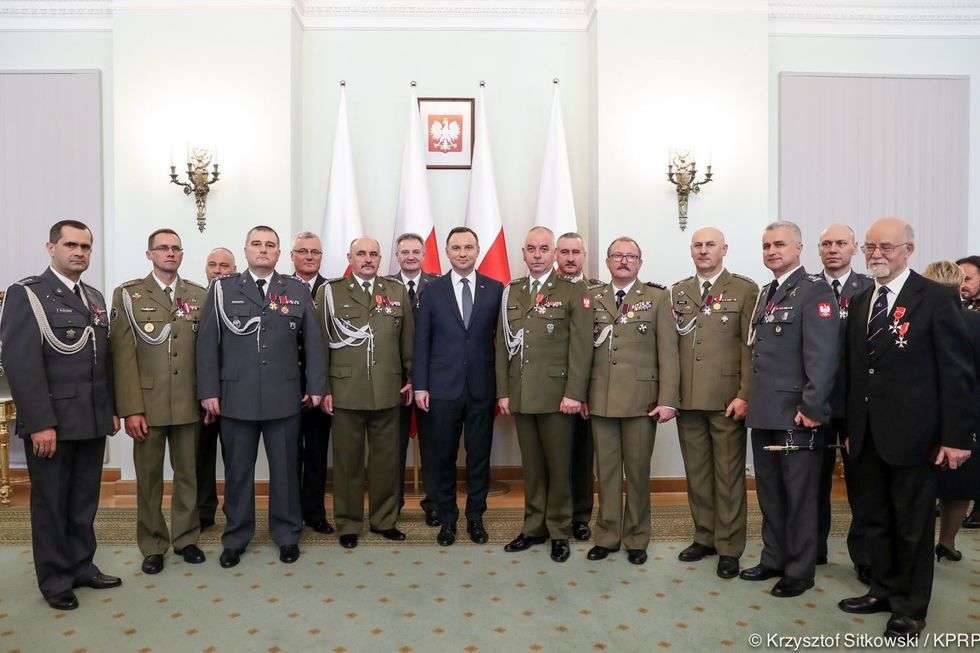  Prezydent wręczył Ordery Orła Białego i inne odznaczenia państwowe (zdjęcie 8) - Autor: Krzysztof Sitkowski / KPRP