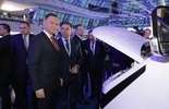 Prezydent Andrzej Duda za kierownicą ELVI od Ursusa (zdjęcie 5)
