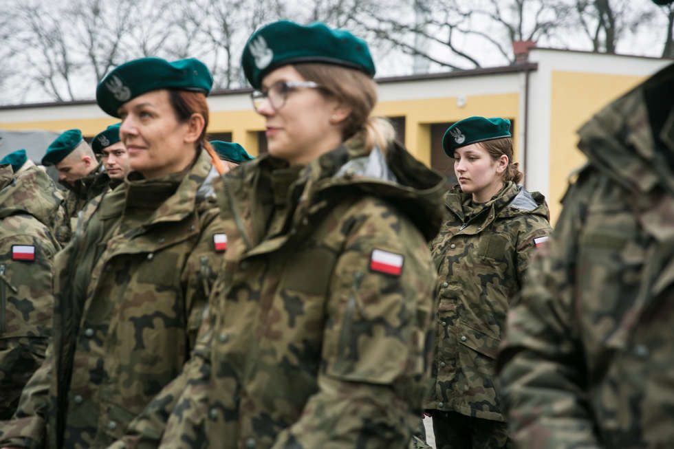  Zamość: Wcielenie ochotników do wojsk obrony terytorialnej (zdjęcie 19) - Autor: Kazimierz Chmiel