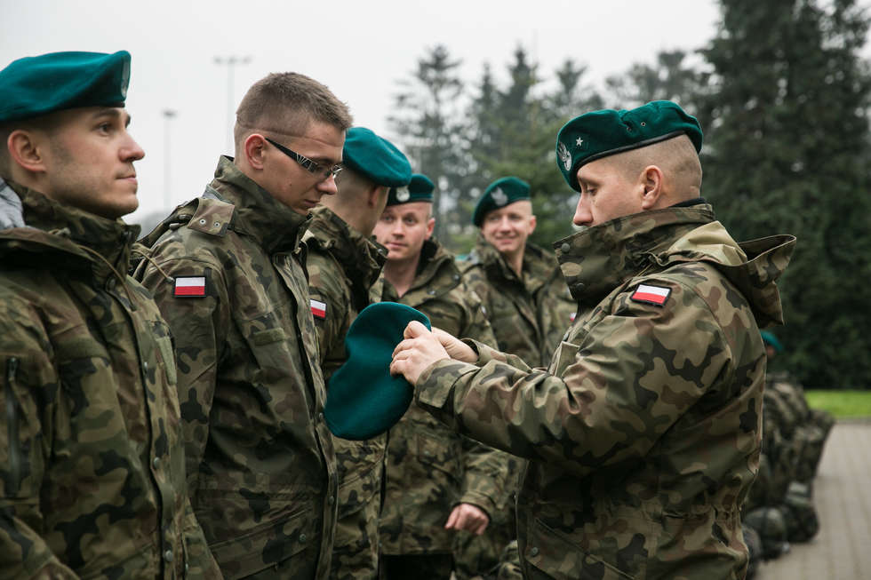  Zamość: Wcielenie ochotników do wojsk obrony terytorialnej (zdjęcie 22) - Autor: Kazimierz Chmiel