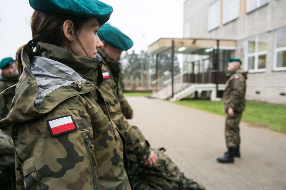  Zamość: Wcielenie ochotników do wojsk obrony terytorialnej (zdjęcie 23) - Autor: Kazimierz Chmiel