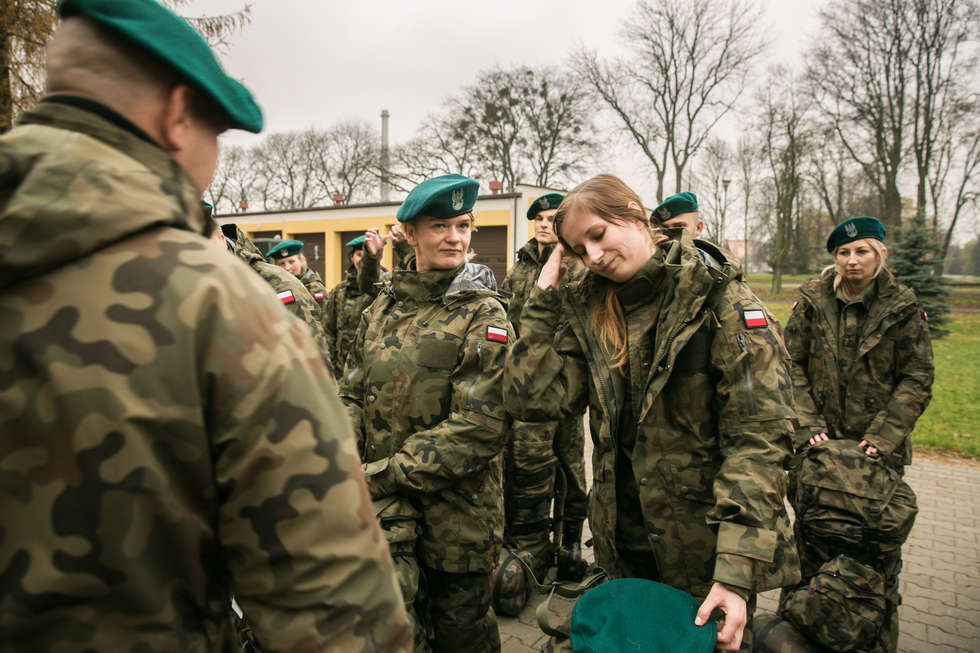  Zamość: Wcielenie ochotników do wojsk obrony terytorialnej (zdjęcie 18) - Autor: Kazimierz Chmiel