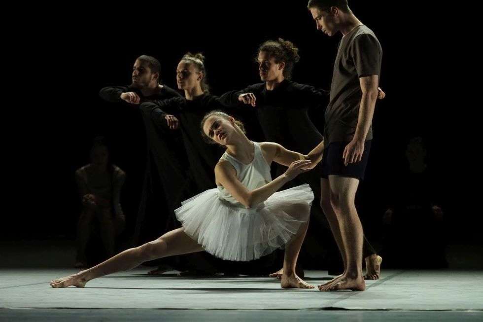  21 Międzynarodowe Spotkania Teatrów Tańca: Batsheva Dance Company z Izraela (zdjęcie 24) - Autor: Maciej Kaczanowski