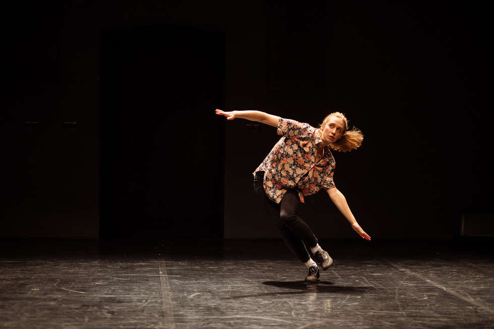  Kurtyna opada. 21 Międzynarodowe Spotkania Teatrów Tańca (zdjęcie 2) - Autor: Maciej Rukasz