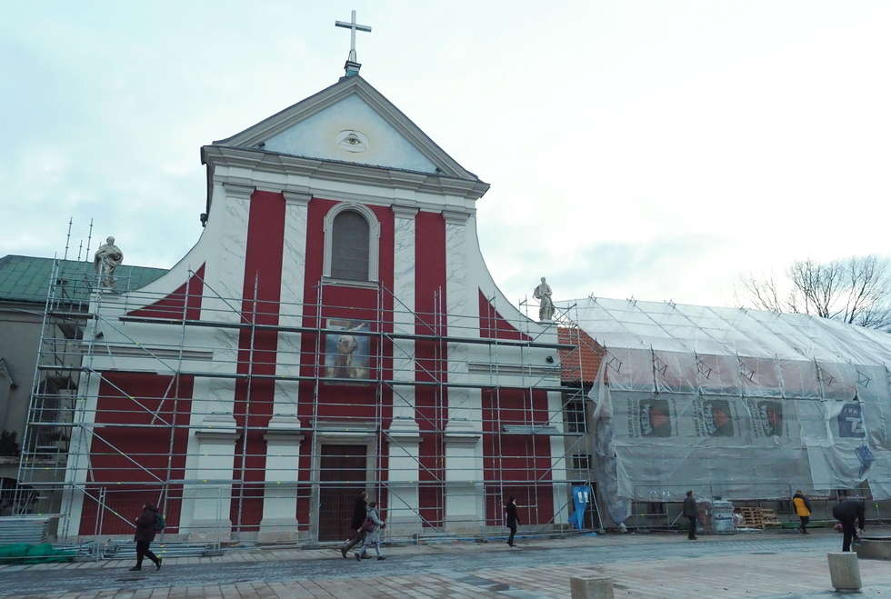  Kościół oo. Kapucynów przy deptaku (zdjęcie 1) - Autor: Maciej Kaczanowski