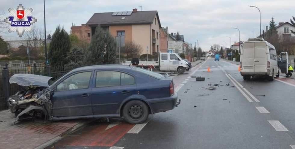  Wypadek na skrzyżowaniu w Biłgoraju   - Autor: Policja