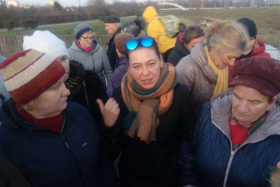  Protestują przeciwko budowie elektrowni na Bystrzycy  - Autor: Dominik Smaga