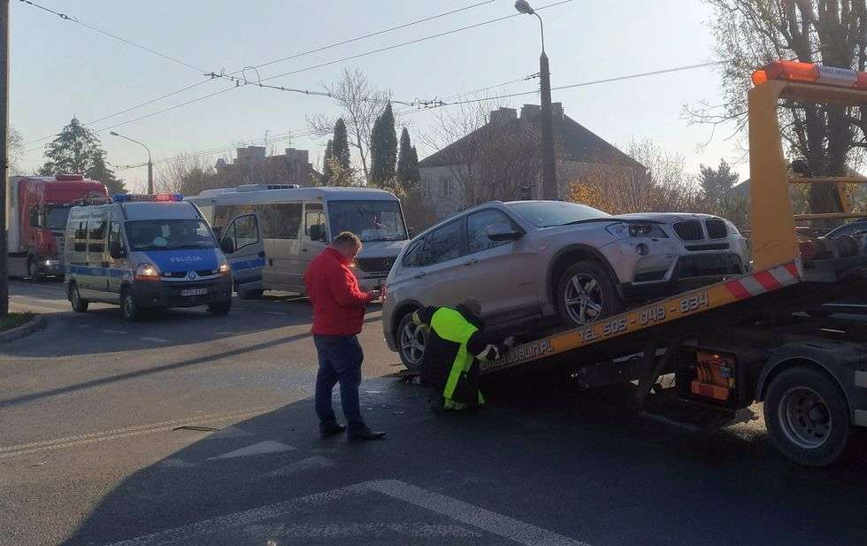   Wypadek na skrzyżowaniu Drogi Męczenników Majdanka i ul. Grabskiego (zdjęcie 3) - Autor: Grzegorz Rekiel