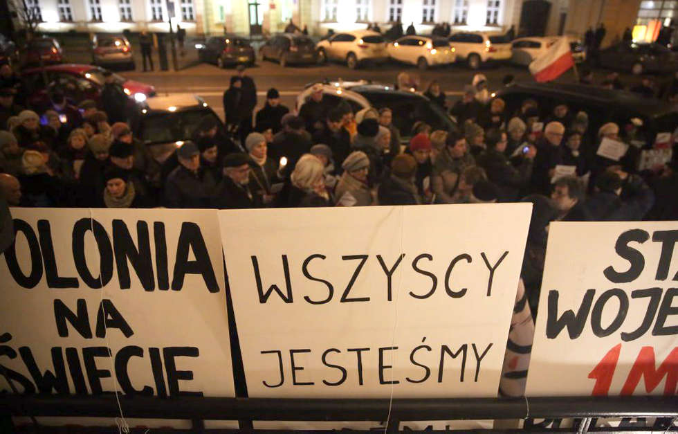  Manifestacja pod sądem (zdjęcie 14) - Autor: Wojciech Nieśpiałowski