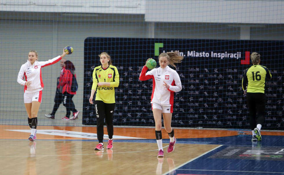  Turniej U19. Polska - Holandia (zdjęcie 17) - Autor: Wojciech Nieśpiałowski