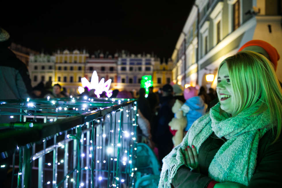  Świąteczne iluminacje na Rynku w Zamościu (zdjęcie 4) - Autor: Kazimierz Chmiel